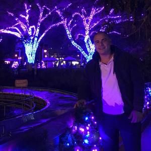 Meet your Posher, Moises